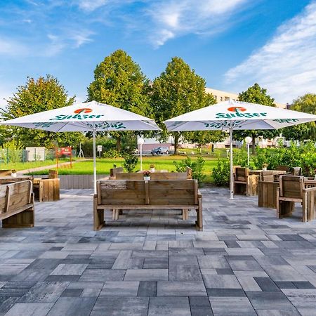 Hotel Und Restaurant "Zur Zwiebel" Peenemunde Bagian luar foto