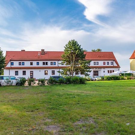 Hotel Und Restaurant "Zur Zwiebel" Peenemunde Bagian luar foto