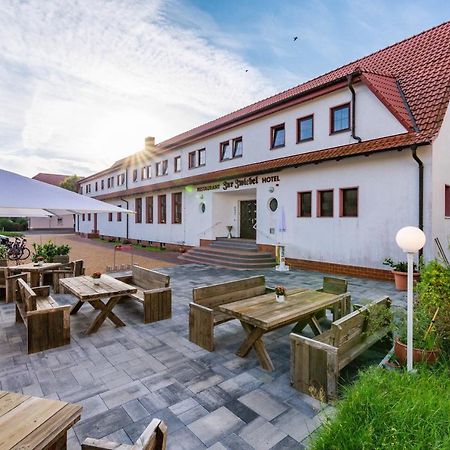 Hotel Und Restaurant "Zur Zwiebel" Peenemunde Bagian luar foto