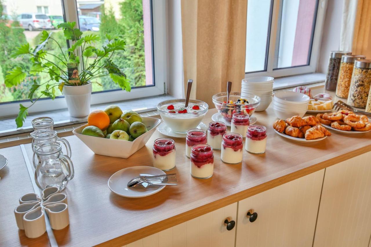 Hotel Und Restaurant "Zur Zwiebel" Peenemunde Bagian luar foto