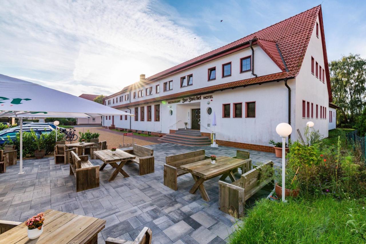 Hotel Und Restaurant "Zur Zwiebel" Peenemunde Bagian luar foto