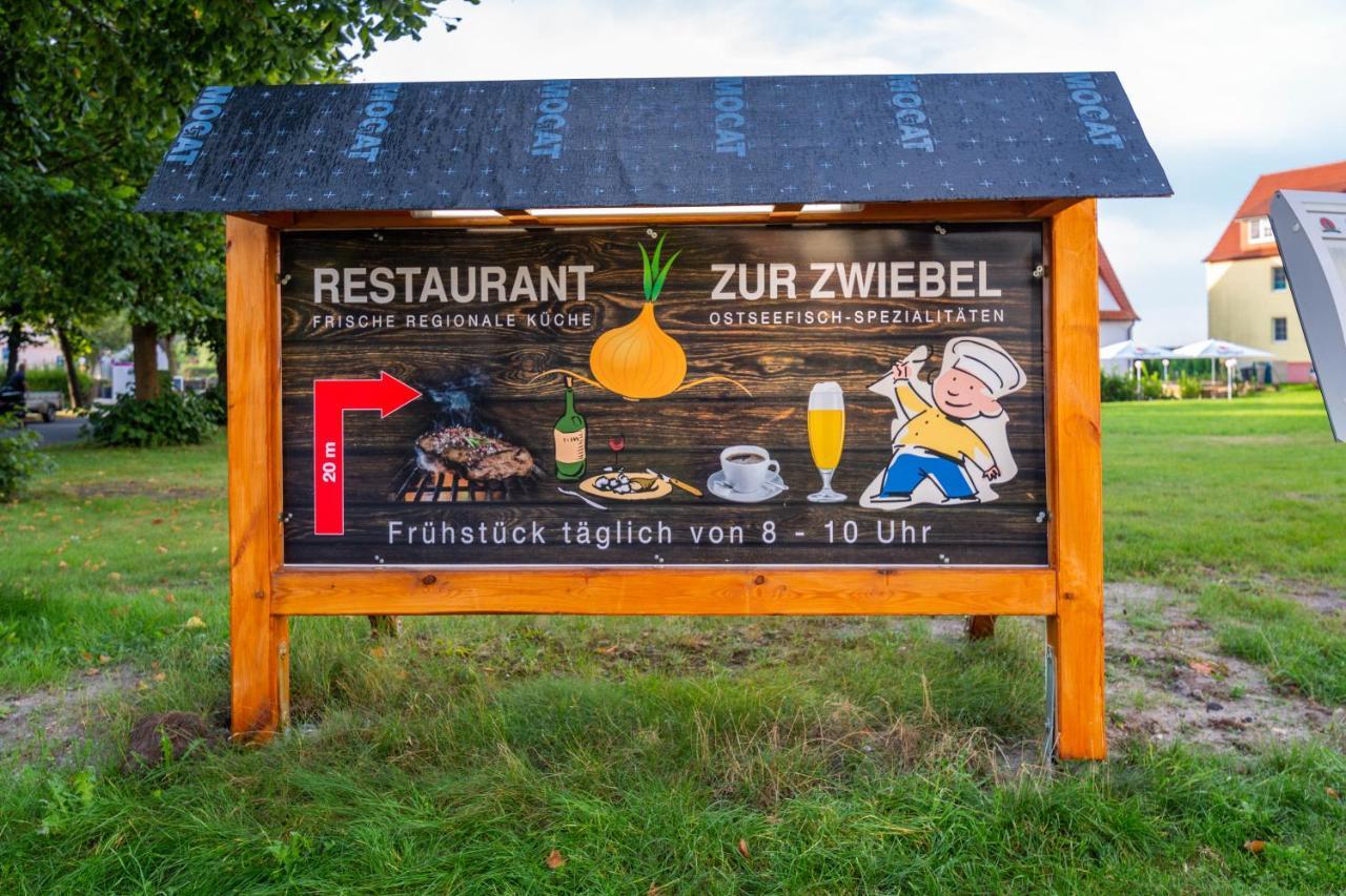 Hotel Und Restaurant "Zur Zwiebel" Peenemunde Bagian luar foto